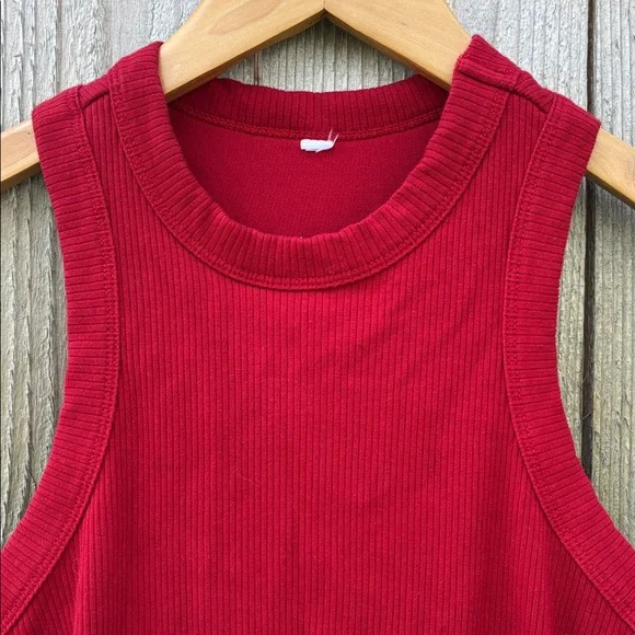 Fabletics Red Ribbed Racerback Tank - Picture 3 of 6